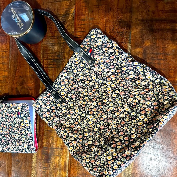 Tommy Hilfiger Handbags - Tommy Hilfiger Floral Corduroy Purse